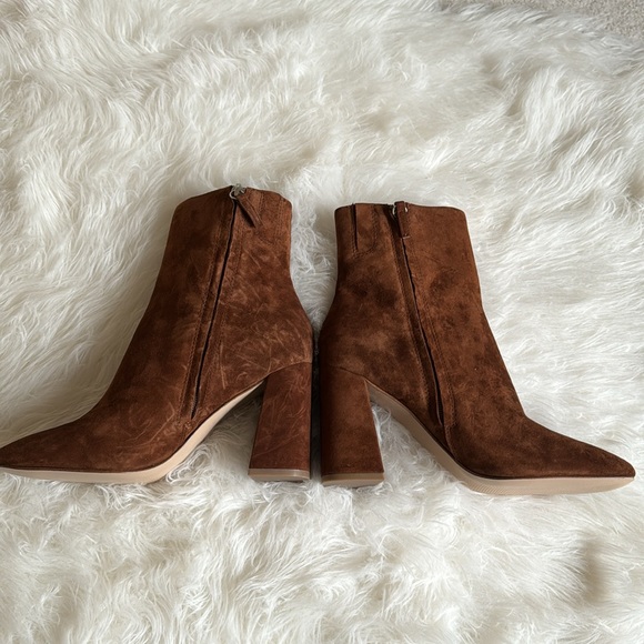 Steve Madden Embry Chestnut Suede Block Heel Square Toe Ankle Boots Brazil 8.5 - Picture 7 of 12